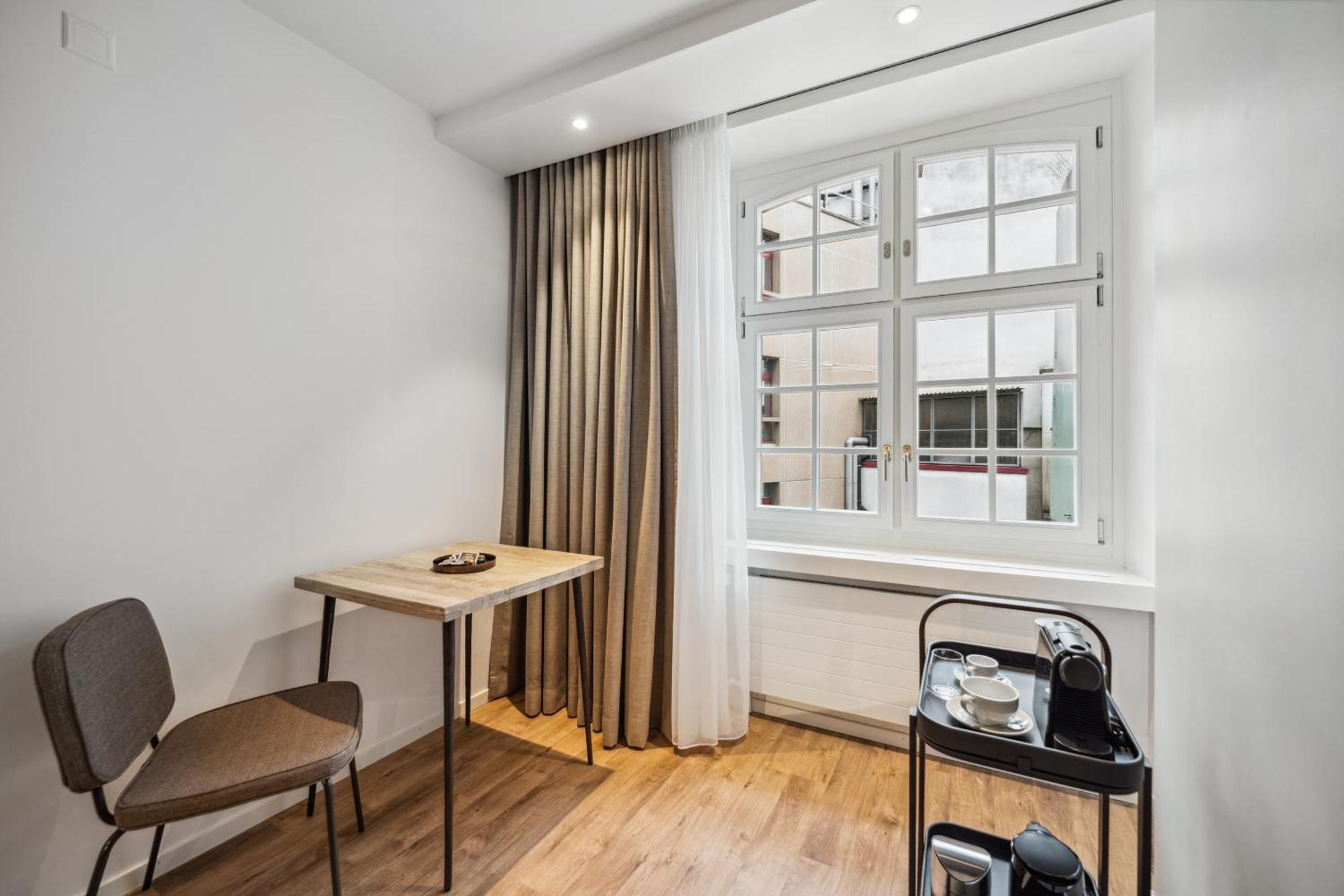 Limehome Basel Muenzgasse Phòng bức ảnh